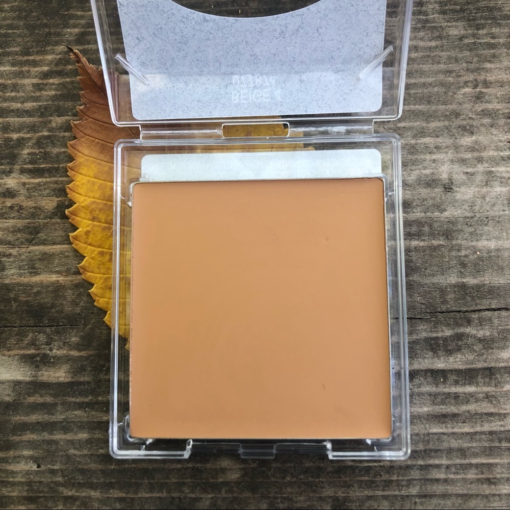 BEIGE 4 Cream to Powder Foundation